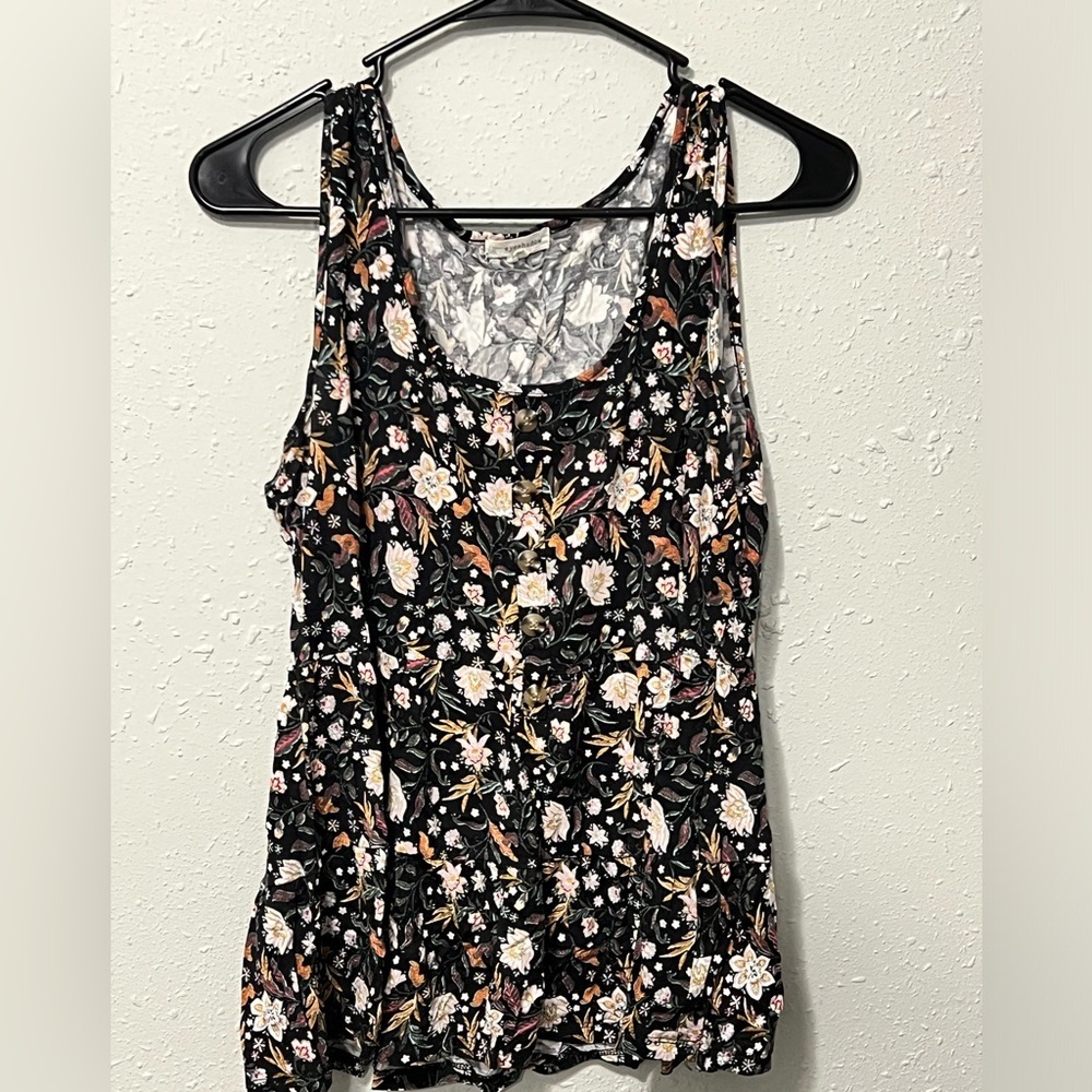 Buckle Floral tank- Black